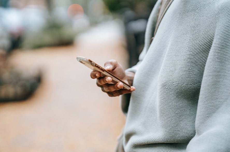 O crime tomou de conta: 8,3 milhões de celulares tem o IMEI bloqueado por  perda e roubo no Brasil 