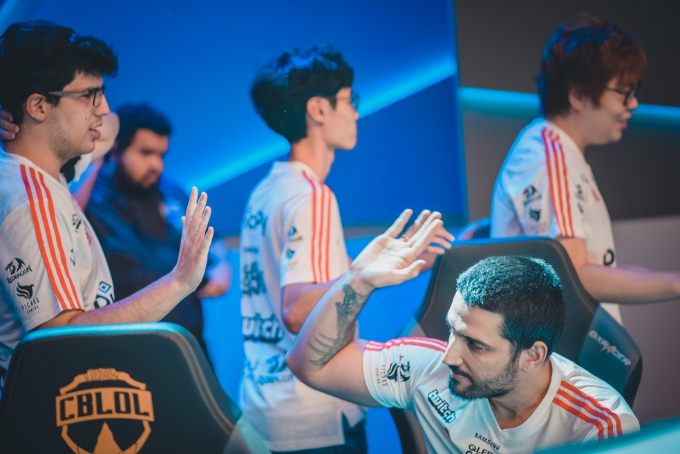 Flamengo bate INTZ e é campeão brasileiro de League of Legends - SBT