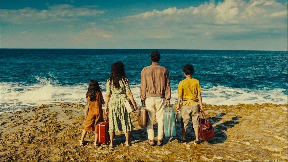 Os protagonista de Farol da Ilusão (2024) Nadine Labaki, Zain Al Rafeea e Riman Al Rafeea estiveram no filme Capernaum (2018), indicado ao Oscar — Foto: Divulgação/IMDb