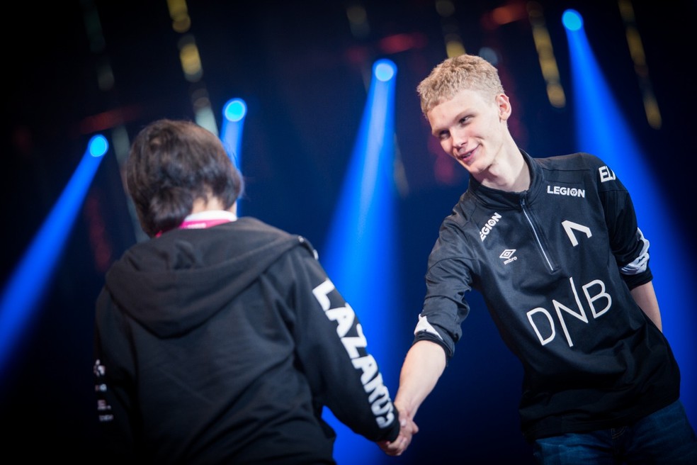 Campeonato Mundial de Hearthstone 2019: 'Hunterace' é o campeão