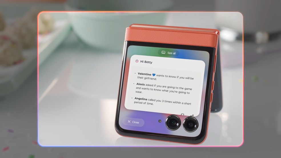 Moto AI: Catch Me Up resume e ordena notificações perdidas em feed de acordo com prioridade de tópicos — Foto: Reprodução/Motorola