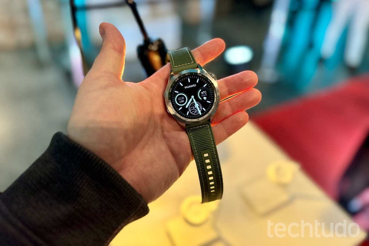 Apple Watch Series 7 ganha tela mais resistente com bordas reduzidas