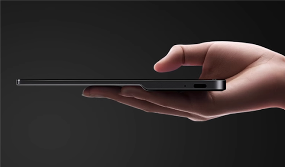 Design ergonômico do novo e-reader da Xiaomi — Foto: Divulgação/Xiaomi
