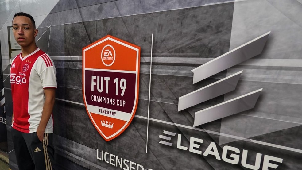 FIFA 21 promove pré-temporada para FIFA 22: ganhe já recompensas pro  próximo game