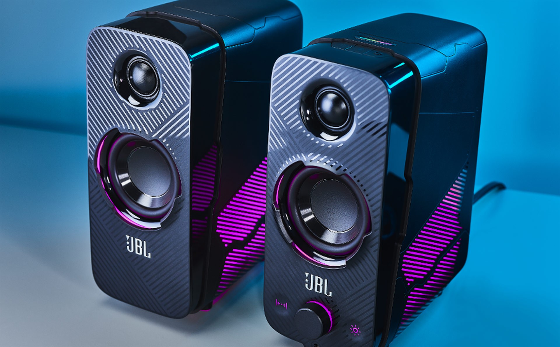 JBL Quantum Duo é boa? Saiba tudo sobre a caixa de som para PC