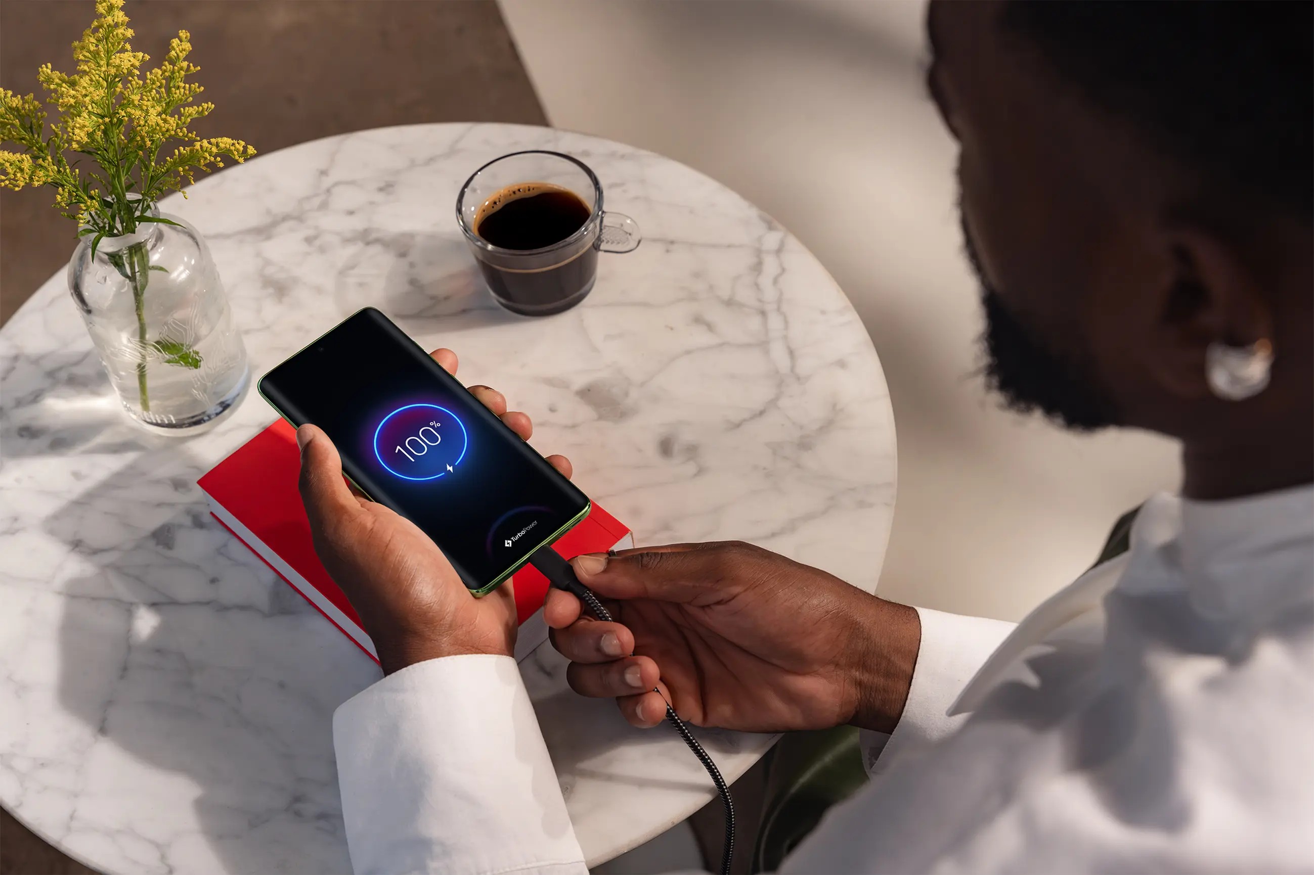 Motorola Edge 60 preço derrubado na Semana do Consumidor; veja se vale