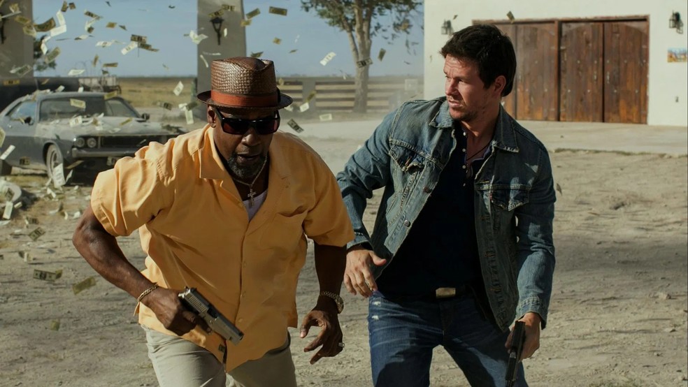 Dois agentes infiltrados são convocados para realizar um roubo a banco — Foto: Reprodução/The Movie Database