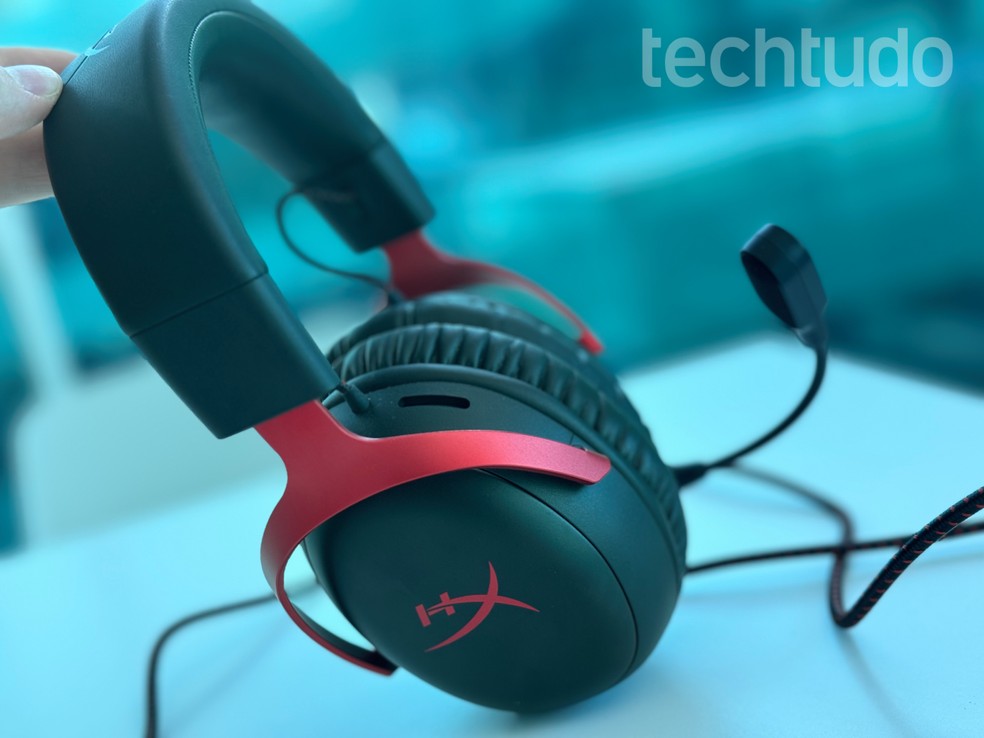 HyperX Cloud III Review: headset é ótimo custo beneficio para gamers que apreciam uma boa experiência sonora em jogos — Foto: Victor Bastos/TechTudo