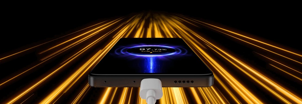 Poco X5 Pro tem carregamento rápido de 67W — Foto: Divulgação/Xiaomi