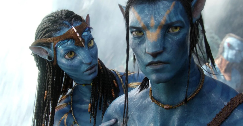Em Avatar, o relacionamento complicado entre humanos e os nativos alienígenas Na'vi é a base da trama — Foto: Reprodução/JustWatch