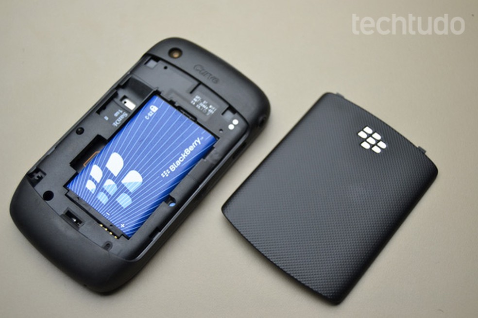 Review BlackBerry Curve 3G 9300