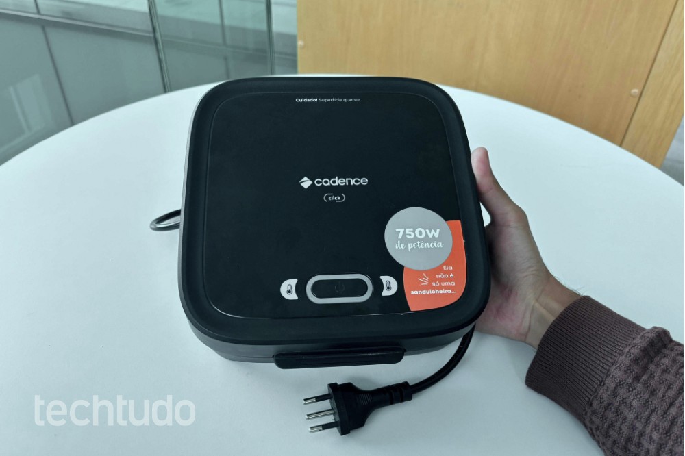 Não gruda nada: sanduicheira mais vendida da Amazon custa R$ 94