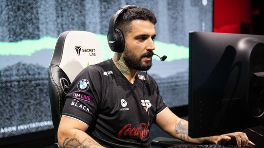 brTT anuncia saída da paiN Gaming e pode virar embaixador no Fluxo