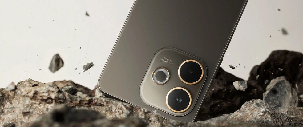 Segundo a OPPO, o A5 Pro foi aprovado em 14 testes de nível militar — Foto: Oppo/Reprodução