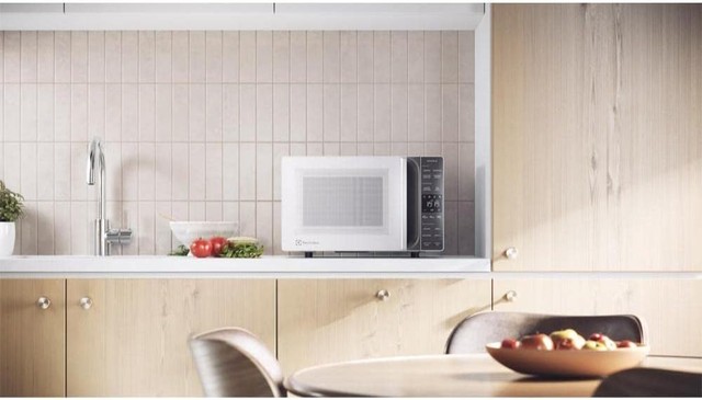 Micro-ondas pequeno e barato: 6 opções acessíveis para o dia a dia