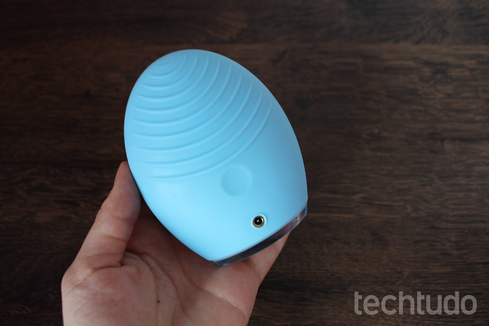 FOREO Luna 3 em review: escova facial faz limpeza profunda e massagem