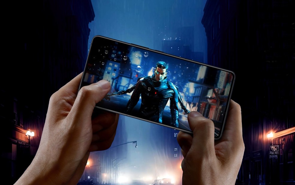 ROG Phone 8 Pro tem Snapdragon 8 Gen 3 e até 24 GB de RAM — Foto: Reprodução/Asus
