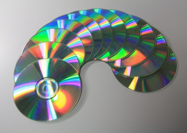 Qual a diferença entre Blu Ray DVD e CD? Entenda