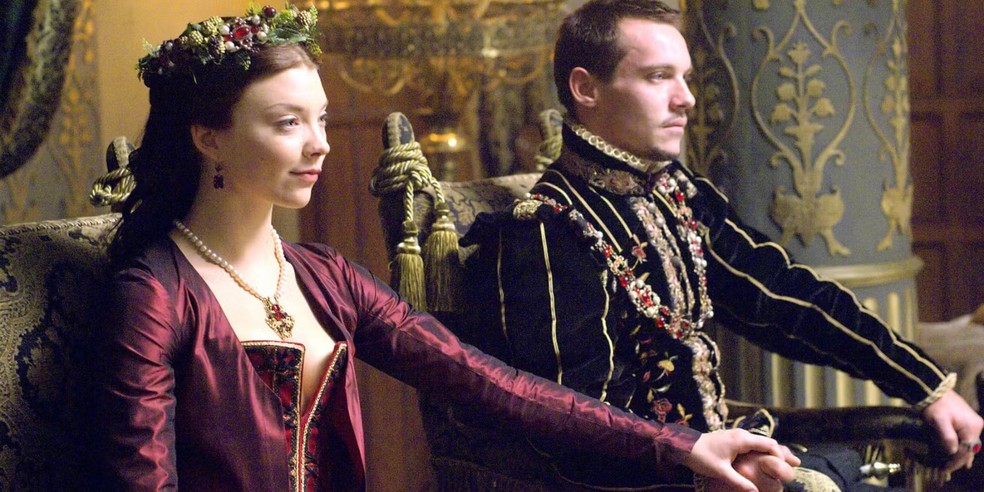 The Tudors acompanha uma teia de intrigas e traições que cerca a monarquia inglesa — Foto: Reprodução/Screen Rant