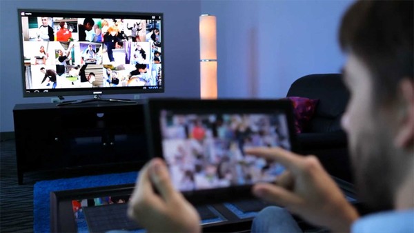 Espelhar notebook na TV: veja todas as formas para conectar com ou sem fio