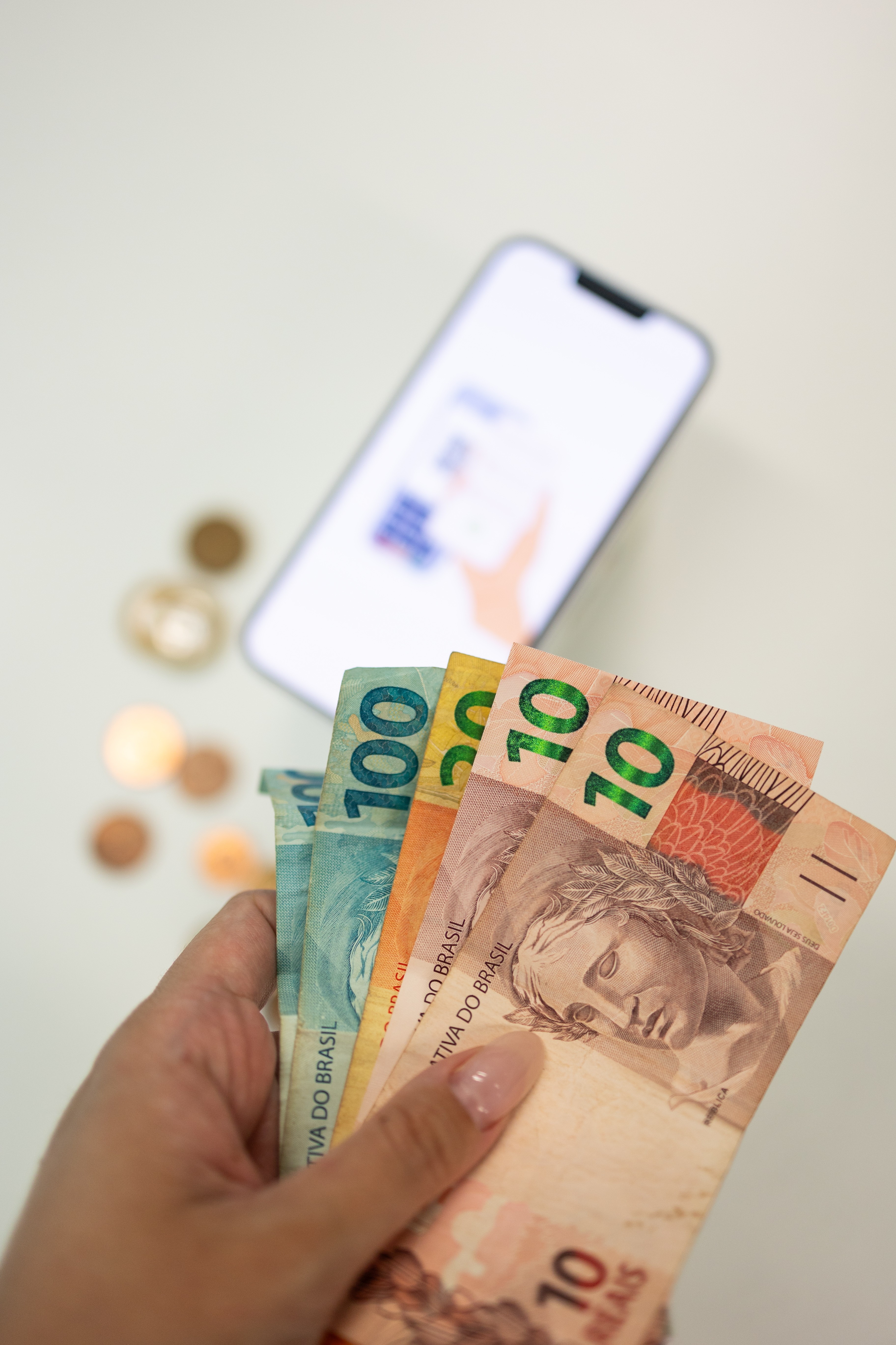6 dicas infalíveis para comprar um celular baratinho sem erro
