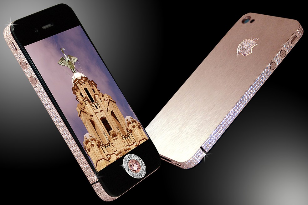 iPhone 4 Diamond Rose Edition custa US$ 8 milhões — Foto: Reprodução/Stuart Hughes