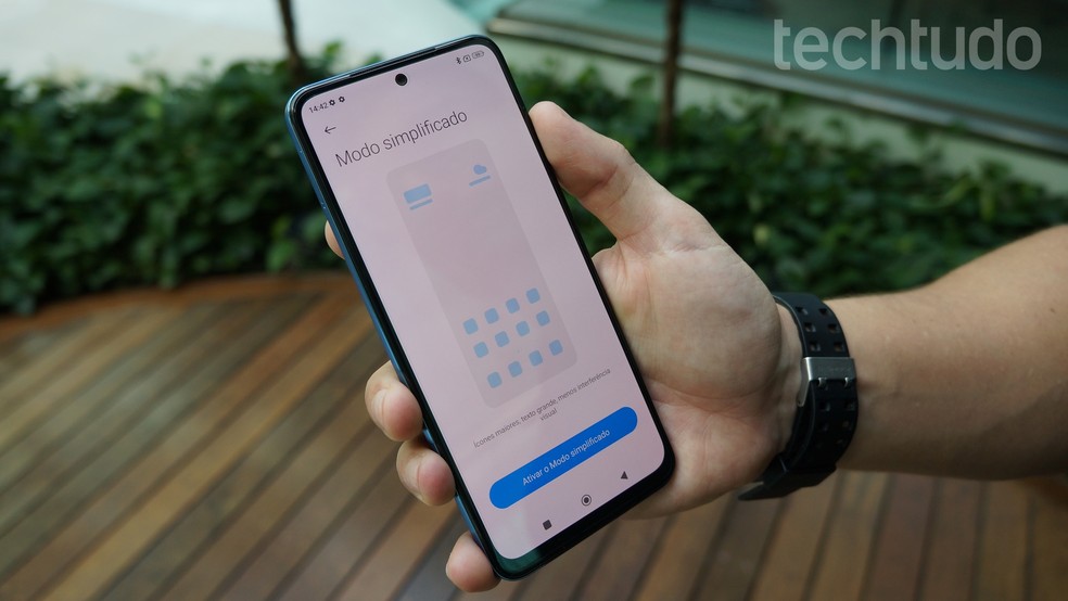 MIUI 13 conta com o recurso Modo Simplificado — Foto: Thássius Veloso/TechTudo