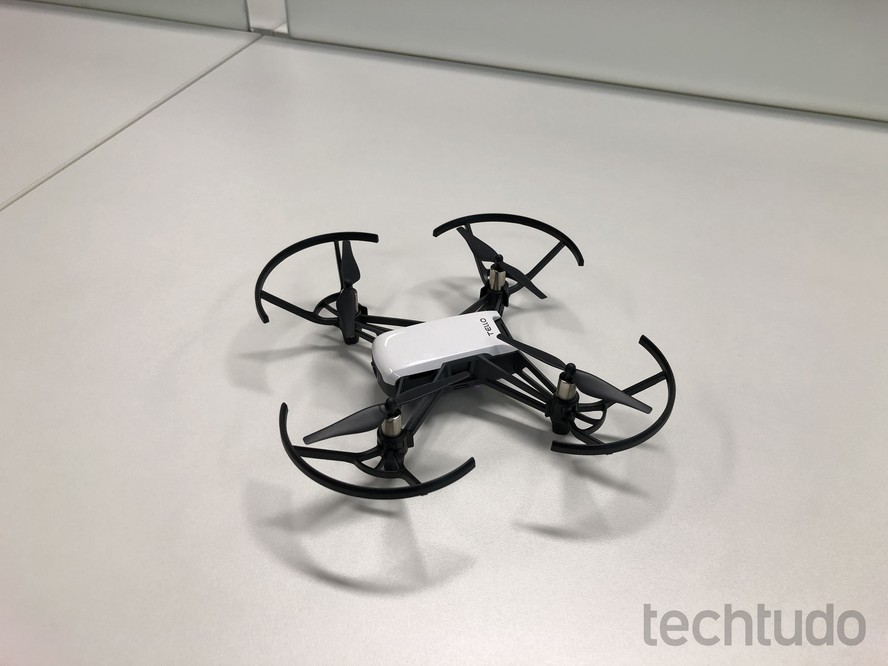 Review DJI Tello drone se destaca pelo tamanho pequeno e pre o baixo
