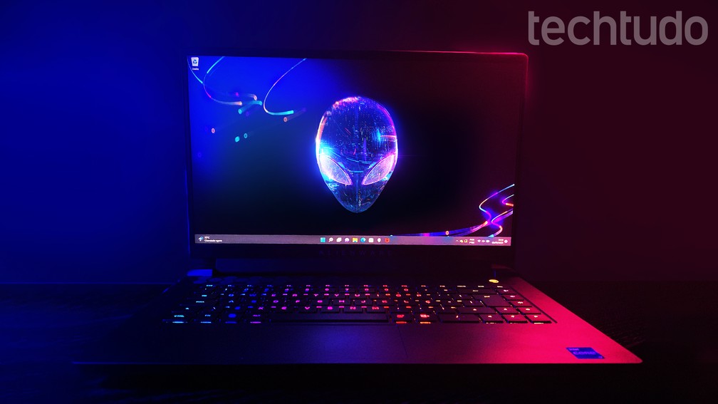 Dell Alienware M15 R7 é um dos melhores notebooks gamer de 2023 — Foto: Letícia Rosa/TechTudo