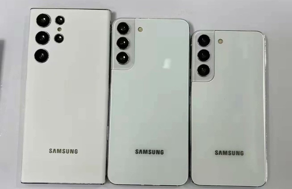 Samsung: Galaxy S22 pode adotar visual 'quadrado' da linha Note - Olhar  Digital