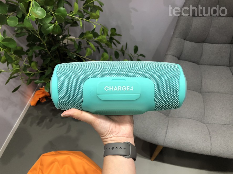 JBL Charge 4: caixa de som chega ao Brasil com melhoria nos graves