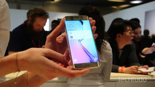 Galaxy S6, S6 Edge, Xperia M4 e smart redondo nas mais lidas do MWC 2015