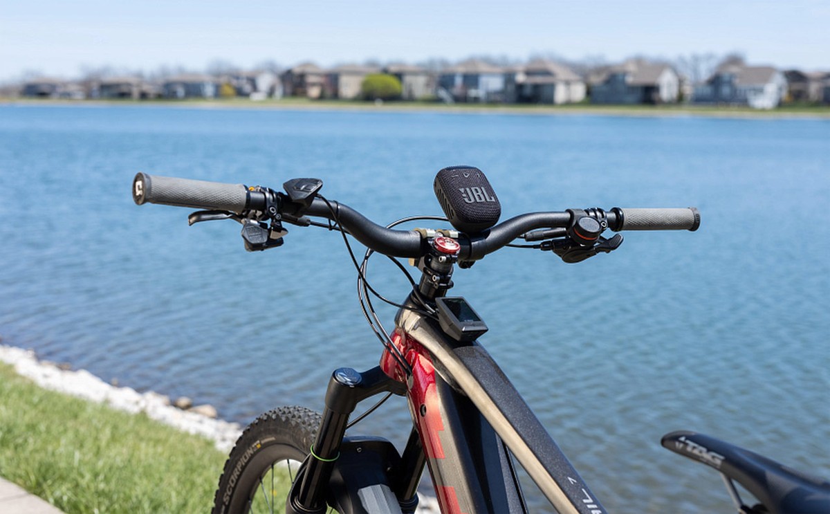 JBL Wind 3 é boa? Veja preço e detalhes da caixa de som portátil