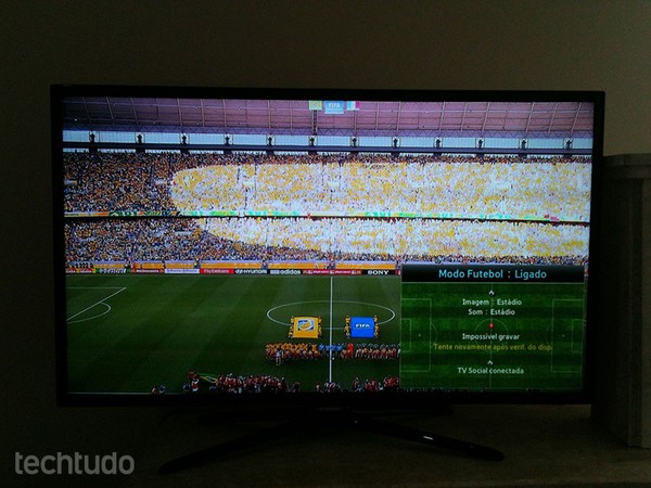 Unboxing Samsung 40 Inch LCD 3D TV