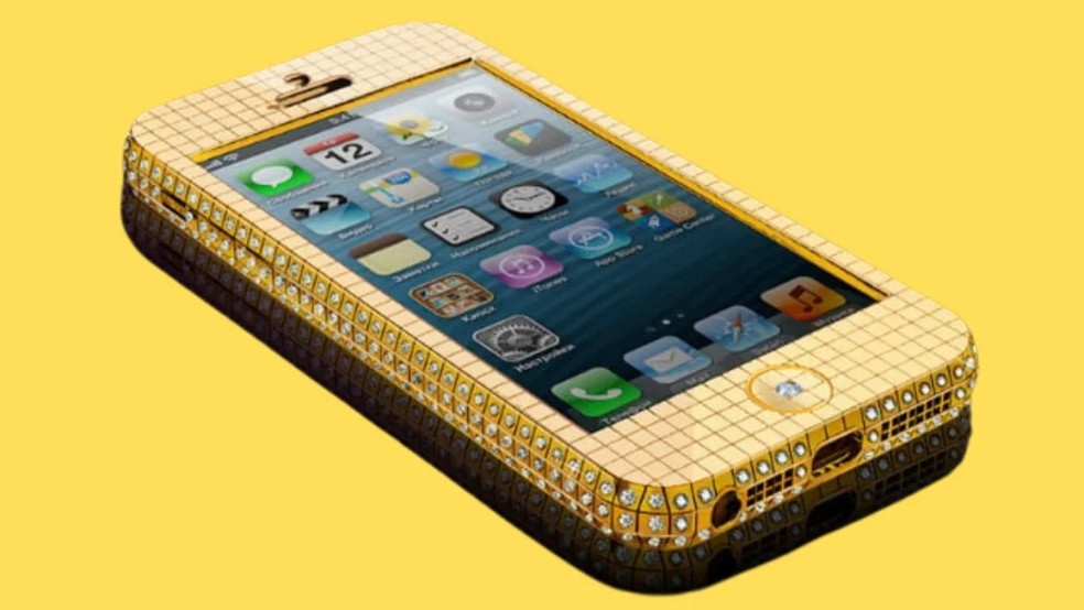 iPhone 3G Kings Button custa US$ 2,5 milhões — Foto: Reprodução/RelifeTech