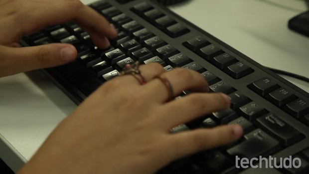 Como deixar cabeçalho só na primeira página do Word
