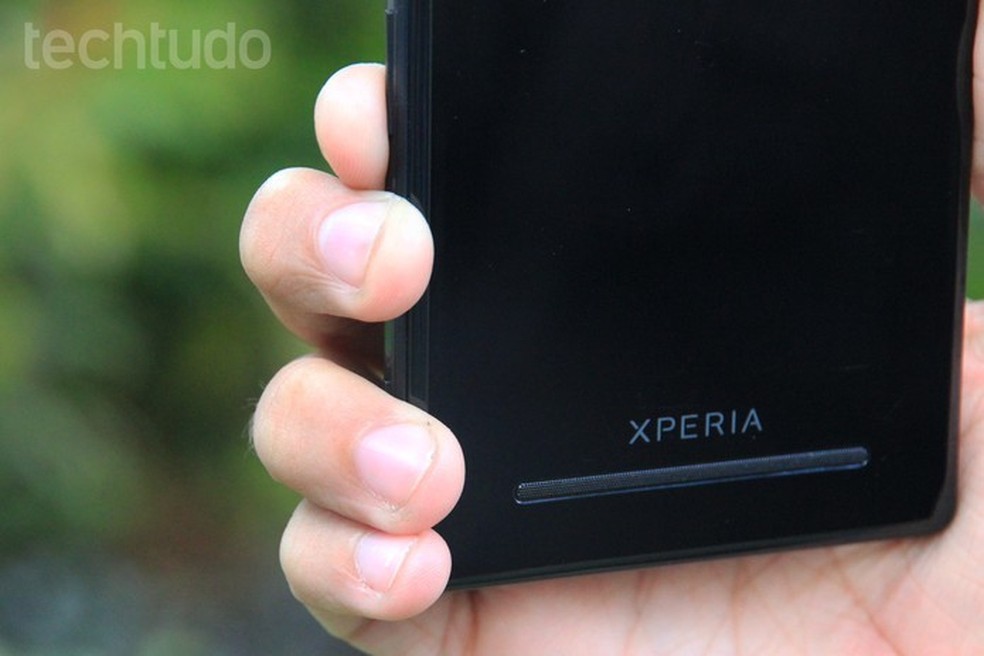 Sony Xperia T2 Ultra tem bateria que dura mais de um dia (Foto: Anna Kellen Bull/TechTudo) — Foto: TechTudo