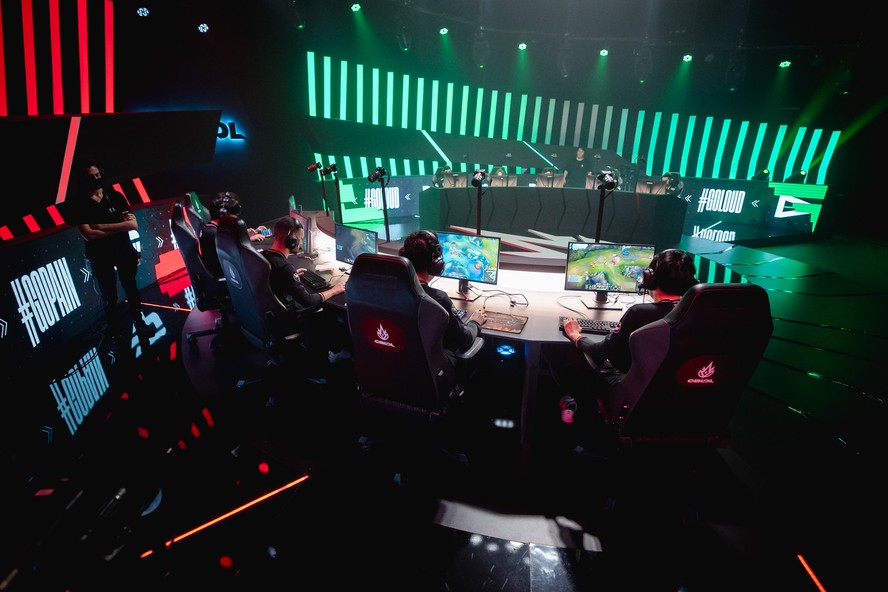 LOUD x paiN final da chave superior dos playoffs do CBLOL 2023 (2° Split); equipes disputam a final do CBLOL 2024 (1º Split)