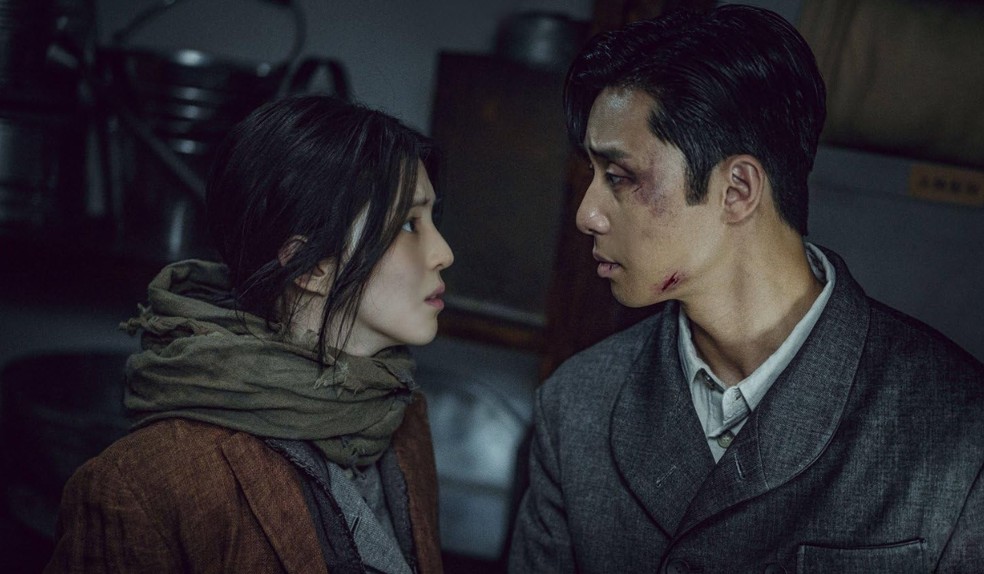 A Criatura de Gyeongseong é protagonizado por Han So-hee (My Name) e Park Seo-joon (Parasita)  — Foto: Divulgação/IMDb