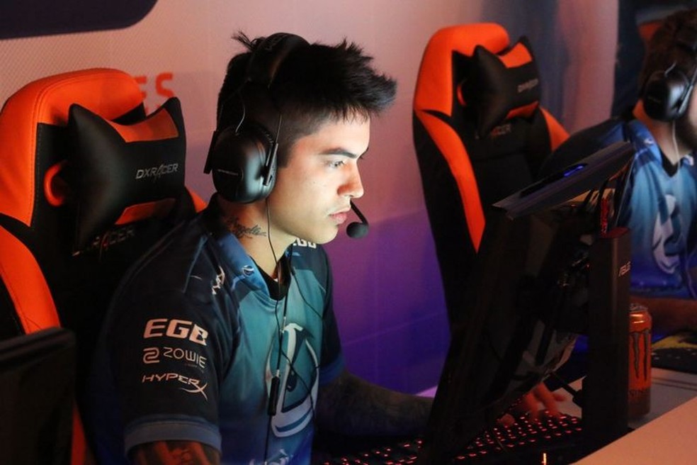 brTT já foi preso? Mitos e verdades sobre pro players de LoL e CS:GO