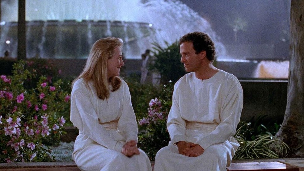 O filme Um Visto para o Céu, lançado em 1991, mistura comédia e romance em sua trama — Foto: Reprodução/IMDb