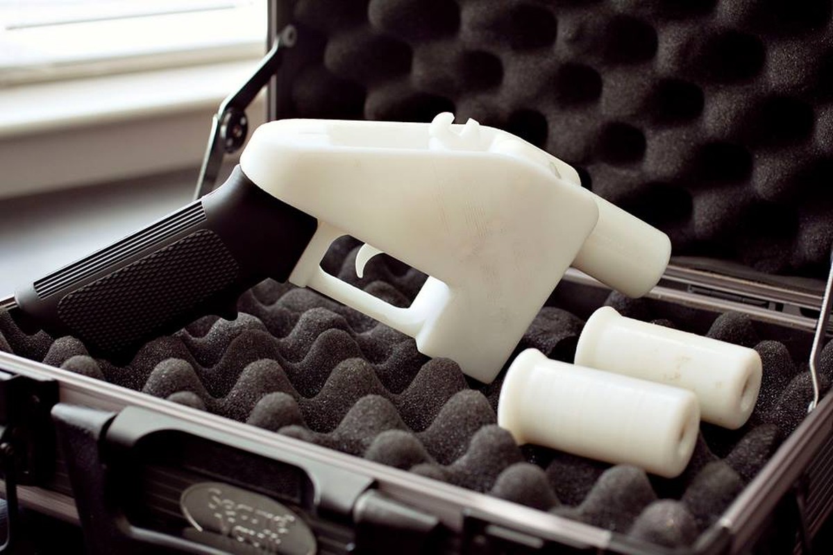Arma de fogo feita com ajuda de impressora 3D desmonta após seis tiros