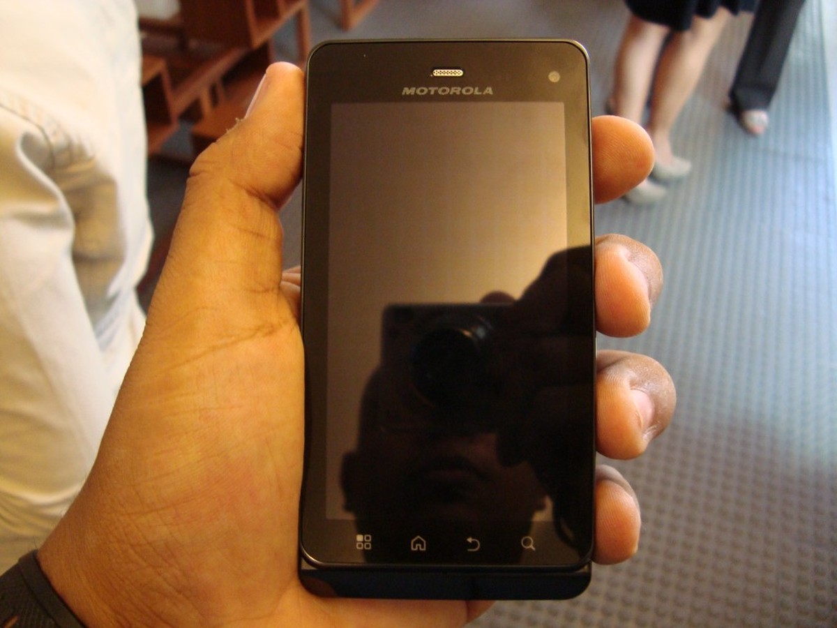 Motorola lança Milestone 3 no Brasil