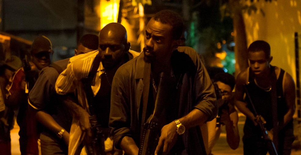 O episódio final da terceira temporada de Impuros recebeu nota 9/10 no IMDb — Foto: Reprodução/IMDb