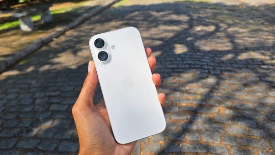 6 celulares de 2025 que caíram de preço e valem a pena em 2026