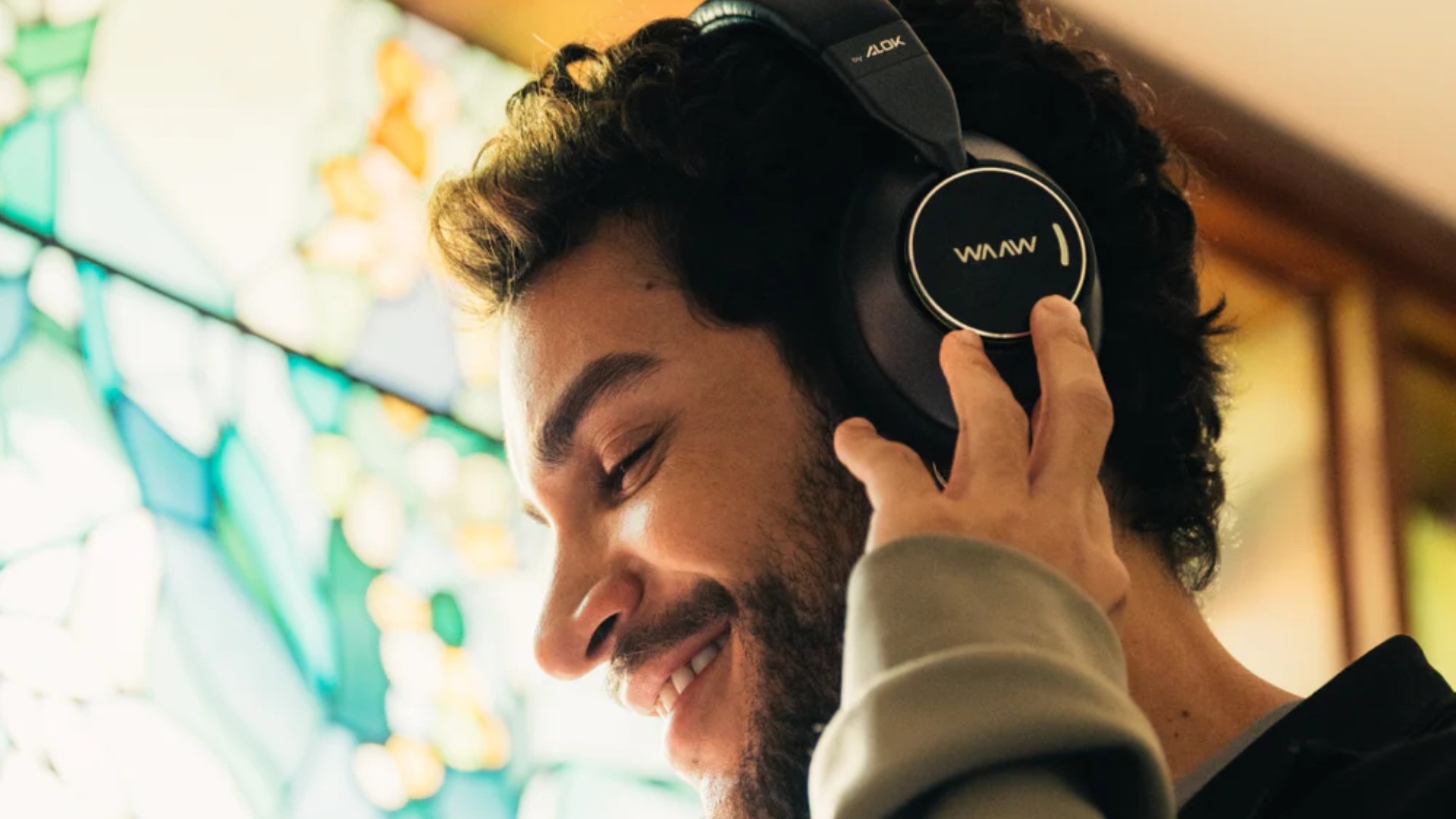 6 fones baratos com bateria longa para assistir à Copa em qualquer lugar