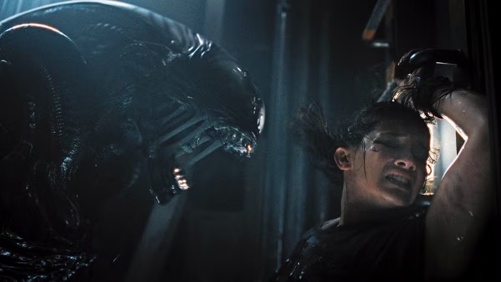 Alien: Romulus é o último lançamento da franquia, que se iniciou com Alien: O Oitavo Passageiro (1979), do cineasta Ridley Scott — Foto: Reprodução/20th Century Studios