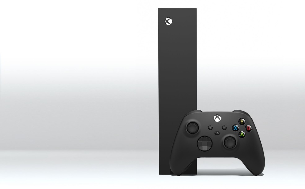 Xbox Series S Carbon será substituído pelo Xbox Series S Robot White aos poucos (enquanto durarem os estoques da versão preta) — Foto: Reprodução/Xbox