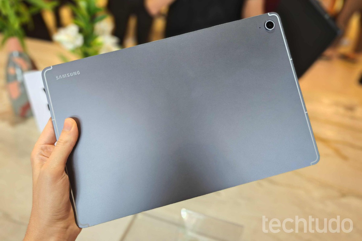 Samsung Galaxy Tab S10 FE+ é bom? Veja preço e ficha técnica do tablet