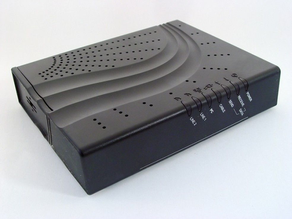 Entenda a diferen a entre hub switch roteador e modem